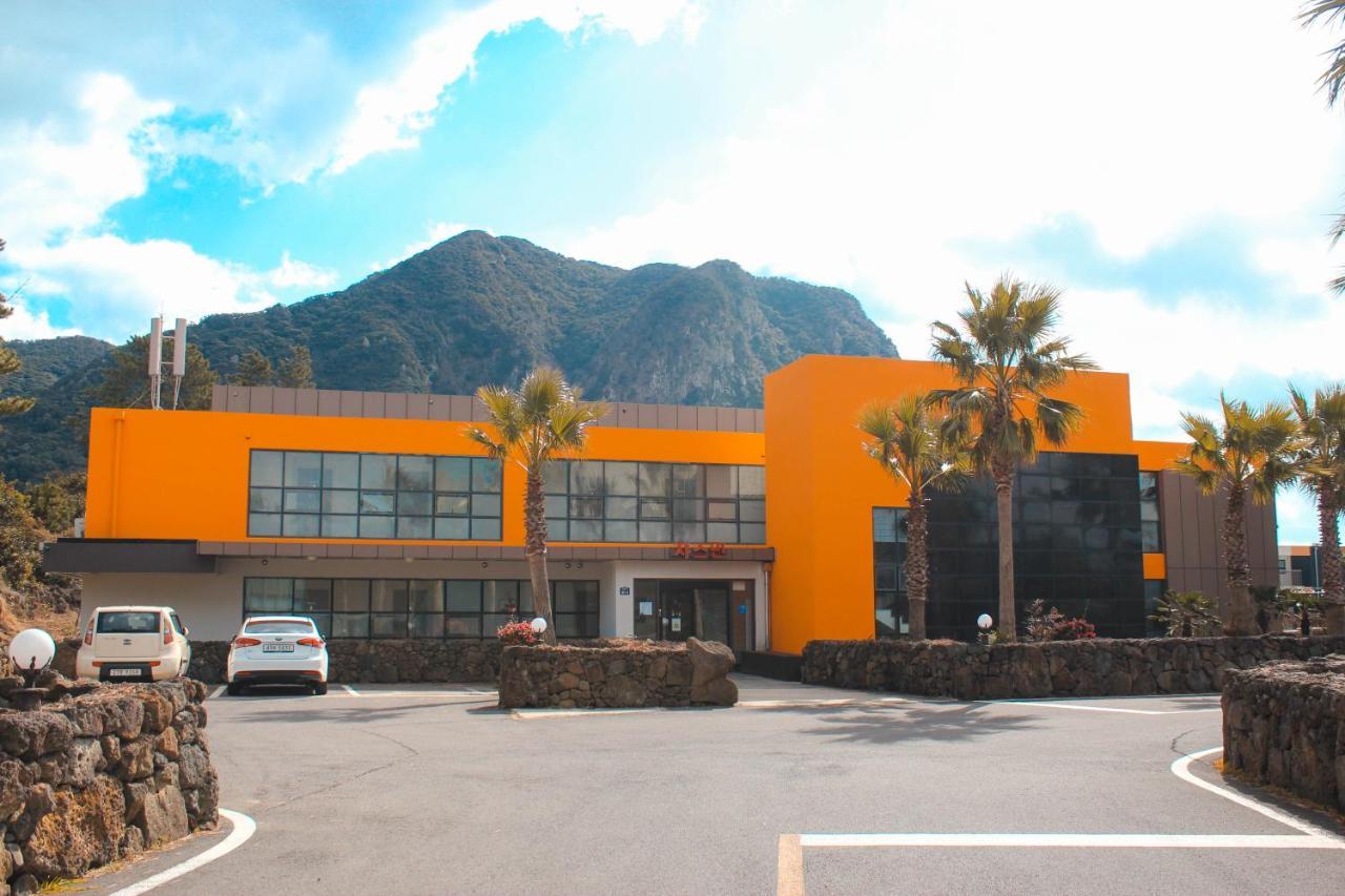 Dammora Resort Seogwipo Bagian luar foto