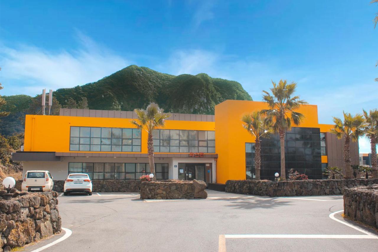 Dammora Resort Seogwipo Bagian luar foto