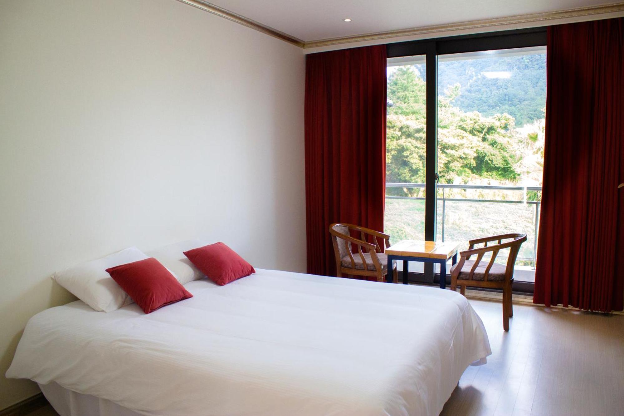 Dammora Resort Seogwipo Bagian luar foto