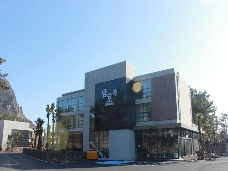 Dammora Resort Seogwipo Bagian luar foto